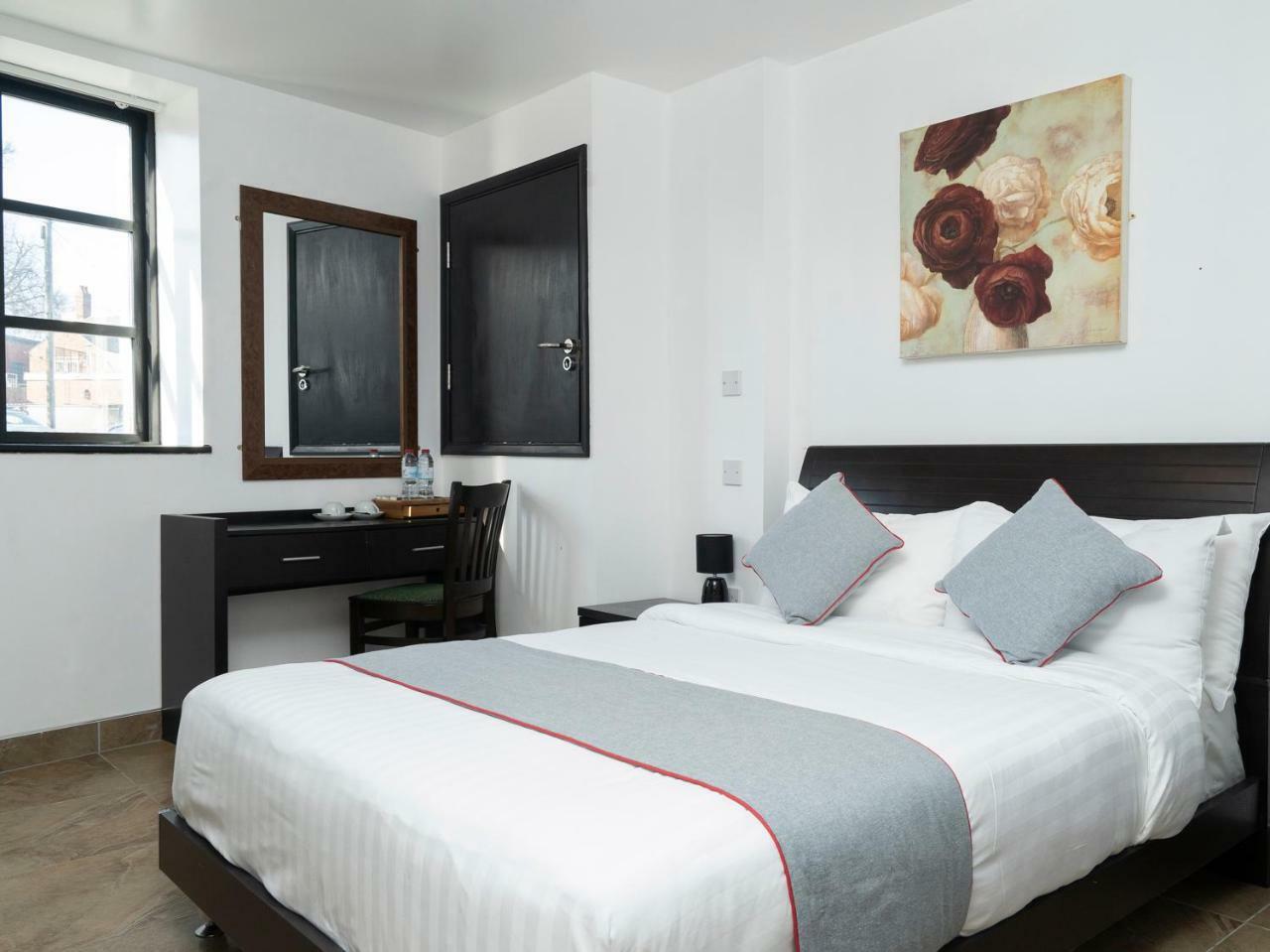 Atz&H Inn Bilston Dış mekan fotoğraf