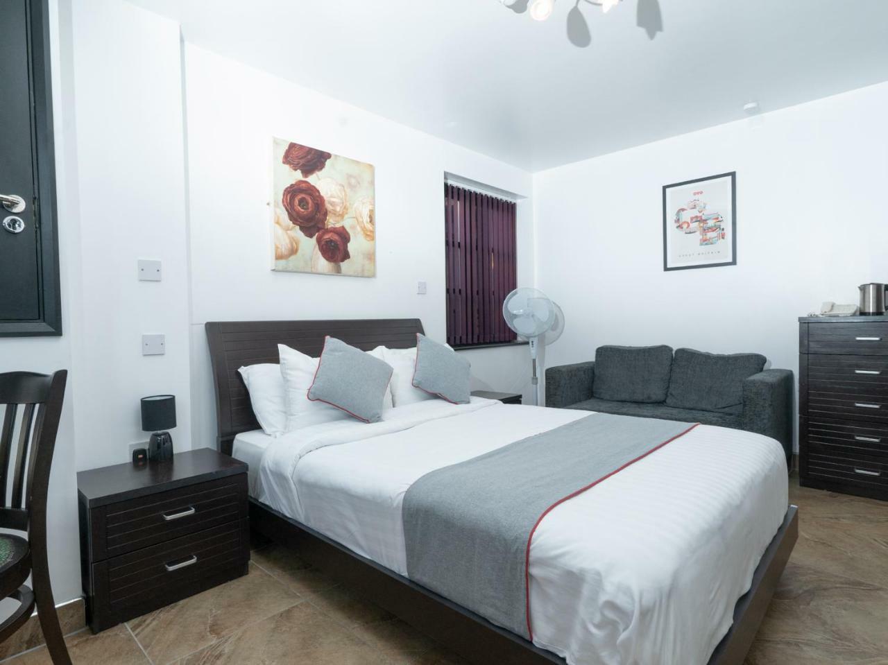 Atz&H Inn Bilston Dış mekan fotoğraf