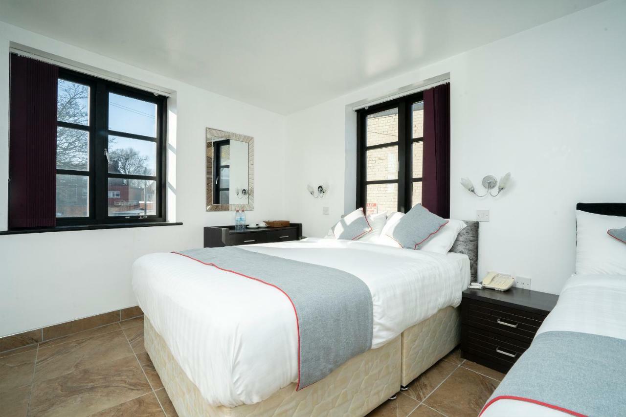 Atz&H Inn Bilston Dış mekan fotoğraf